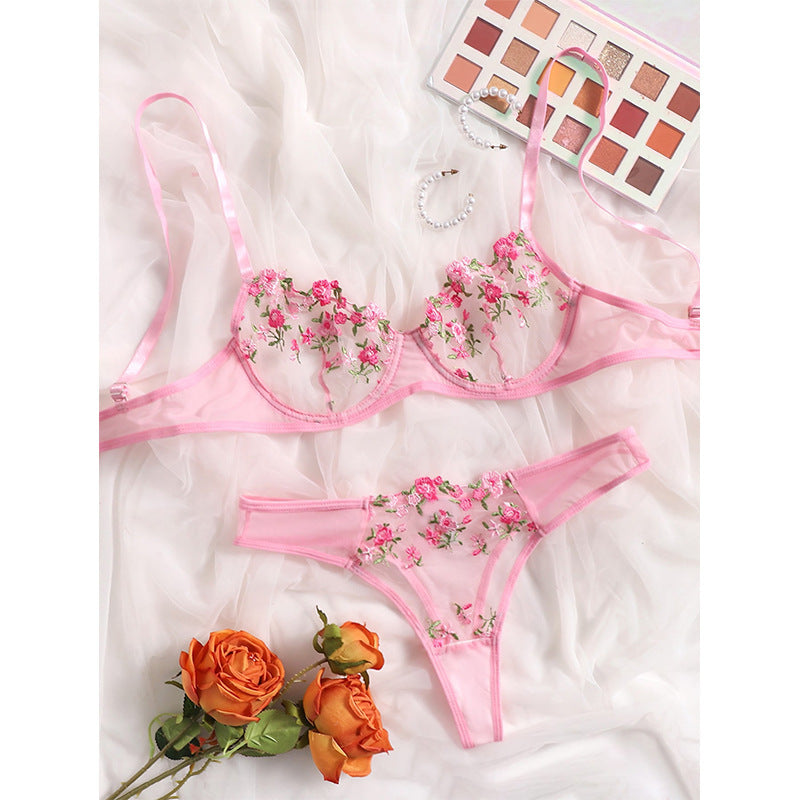 Ladies Sweet Low Waist Lace Lingerie Set